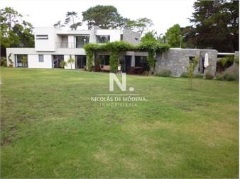 https://web5.gallito.com.uy/hermosa-casa-de-4-dormitorios-en-agradable-inmuebles-25042252