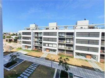 https://www.gallito.com.uy/venta-de-monoambiente-con-solarium-en-molino-del-parque-inmuebles-23710644