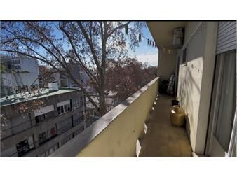 https://www.gallito.com.uy/venta-apartamento-de-2-dormitorios-en-el-centro-proximo-a-inmuebles-27553139