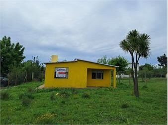 https://www.gallito.com.uy/predio-sobre-ruta-102-con-mejoras-inmuebles-26168973