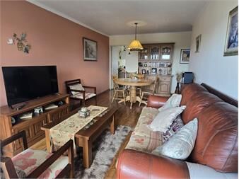 https://www.gallito.com.uy/sobre-bv-artigas-vista-inmejorable-piso-alto-muy-lindo-inmuebles-27224913