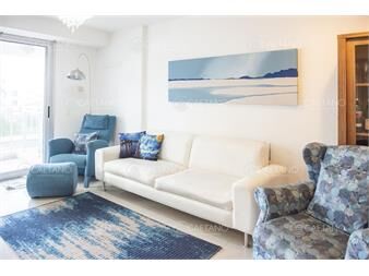 https://www.gallito.com.uy/apartamento-en-venta-de-2-dormitorios-en-la-del-inmuebles-27576160