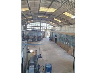 https://www.gallito.com.uy/venta-de-galpon-proximo-a-8-de-octubre-inmuebles-27576300