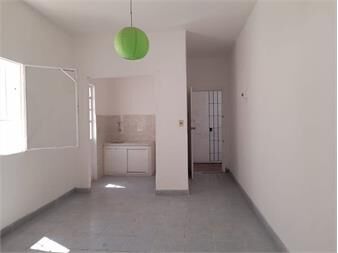 https://www.gallito.com.uy/alquiler-apto-un-dormitorio-aires-puros-patio-inmuebles-27576368