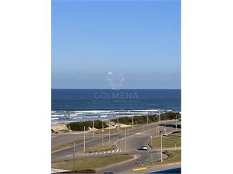 https://www.gallito.com.uy/venta-apartamento-de-4-dormitorios-y-4-baños-con-inmuebles-27576432