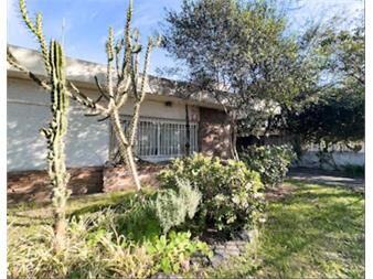 https://www.gallito.com.uy/venta-casa-3-dormitorios-villa-española-inmuebles-27576564