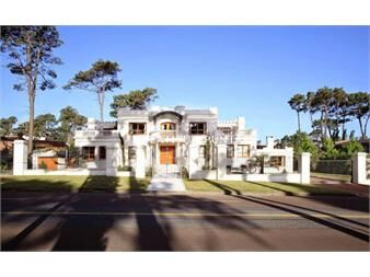 https://www.gallito.com.uy/mansa-casa-en-venta-inmuebles-26845490