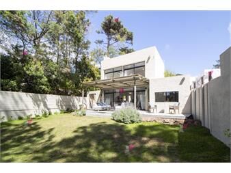 https://www.gallito.com.uy/casa-en-alquiler-montoya-inmuebles-26945470