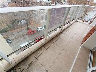 https://www.gallito.com.uy/apartamento-en-alquiler-balcon-1-dor-kitch-baño-completo-inmuebles-27336678
