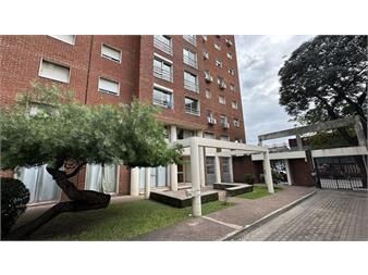 https://www.gallito.com.uy/venta-apartamento-4-dormitorios-2-baños-impecable-la-comerc-inmuebles-27405612