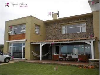 https://www.gallito.com.uy/venta-de-casa-de-4-dormitorios-frente-al-mar-en-inmuebles-27092044
