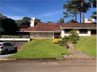 https://www.gallito.com.uy/espectacular-chalet-en-venta-en-country-punta-inmuebles-26251303