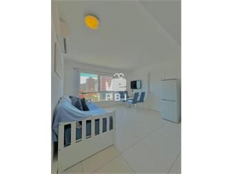 https://www.gallito.com.uy/venta-apartamento-1-dormitorio-lux-tower-ref-inmuebles-27581802