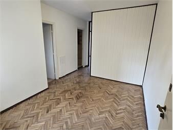 https://www.gallito.com.uy/calle-larrobla-pasos-de-agraciada-para-vivir-o-ideal-rent-inmuebles-27581923