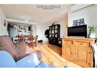 https://www.gallito.com.uy/apartamento-en-venta-con-renta-2-dormitorios-1-inmuebles-24456238