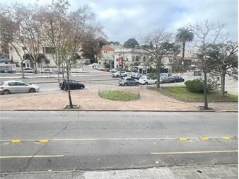 https://www.gallito.com.uy/parodi-alquiler-casa-para-empresa-parque-rodo-inmuebles-27582011