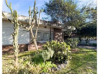 https://www.gallito.com.uy/venta-casa-3-dormitorios-villa-española-inmuebles-27576564