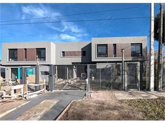 https://www.gallito.com.uy/venta-casa-3-dorm-jardin-cochera-carrasco-norte-inmuebles-26055933