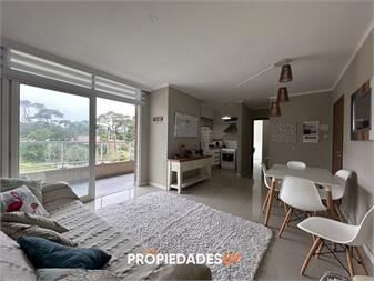 https://www.gallito.com.uy/vende-apartamento-en-playa-mansa-de-1-dormitorio-inmuebles-26415640