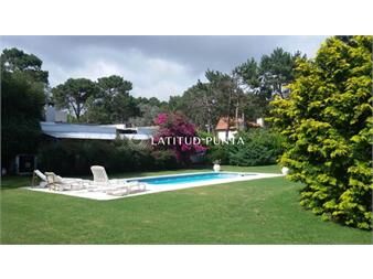https://www.gallito.com.uy/casa-en-rincã³n-del-indio-3-dormitorios-y-inmuebles-26117807