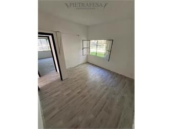 https://www.gallito.com.uy/casa-2-dormitorios-y-gran-terreno-colinas-de-inmuebles-27548191