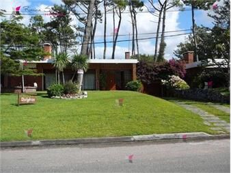 https://www.gallito.com.uy/casa-en-punta-del-este-mansa-inmuebles-27091664