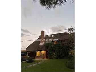 https://www.gallito.com.uy/hermosa-casa-en-san-rafael-inmuebles-25034442