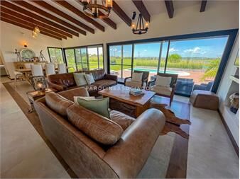 https://www.gallito.com.uy/hermosa-casa-en-laguna-de-los-cisnes-inmuebles-26874809
