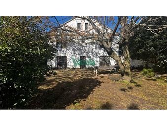 https://www.gallito.com.uy/venta-de-dos-casas-en-700-mts-terreno-lomas-de-inmuebles-27595597