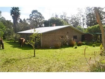 https://www.gallito.com.uy/venta-de-casa-en-chacra-en-los-titanes-4-hectareas-inmuebles-27595628