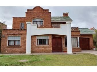 https://www.gallito.com.uy/casa-4-dormitorios-3-baños-y-garaje-para-2-autos-inmuebles-27595652
