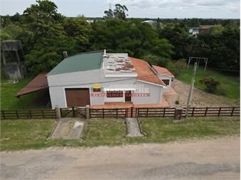 https://www.gallito.com.uy/casa-quinta-sobre-ruta-5-ideal-para-comercio-o-inmuebles-27050312
