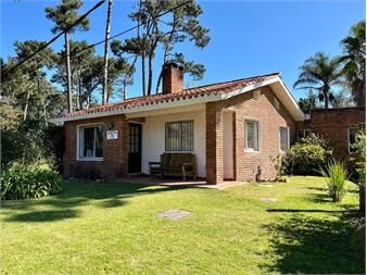 https://www.gallito.com.uy/casa-3-dorm-alquiler-verano-pinares-c-piscina-inmuebles-27548508