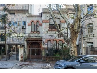 https://www.gallito.com.uy/venta-casa-3-dormitorios-y-servicio-en-pocitos-inmuebles-27595836