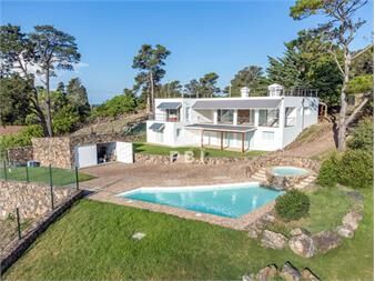 https://www.gallito.com.uy/casa-en-venta-lomo-de-la-ballena-4-dormitorios-inmuebles-27596047