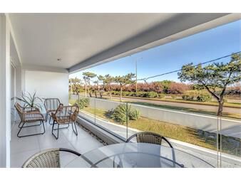 https://www.gallito.com.uy/alquiler-frente-al-mar-playa-mansa-punta-del-este-inmuebles-27596082
