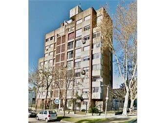 https://www.gallito.com.uy/a-1-cuadra-hospital-policial-a-3-de-shopping-inmuebles-27539733