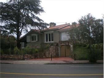 https://www.gallito.com.uy/alquiler-anual-casa-en-maldonado-buena-ubicacion-inmuebles-27596236