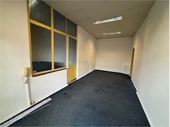 https://www.gallito.com.uy/oficina-sosa-gaboto-y-nueva-york-local-de-30mts2-con-bañ-inmuebles-27596257
