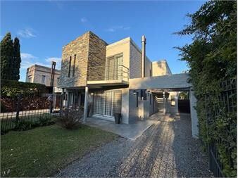 https://www.gallito.com.uy/alquiler-casa-parque-miramar-3-dormitorios-3-baños-fondo-inmuebles-27420714