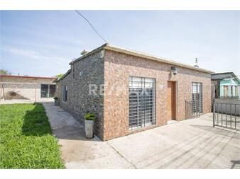 https://web5.gallito.com.uy/venta-de-casa-2-dormitorios-barbacoa-las-piedras-inmuebles-26798118