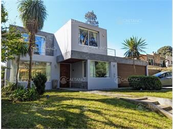 https://www.gallito.com.uy/venta-y-alquiler-espectacular-casa-en-parque-inmuebles-27598917