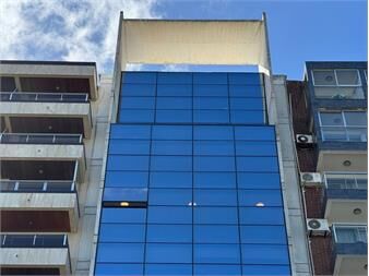 https://www.gallito.com.uy/venta-con-renta-de-oficinas-piso-10-en-marigot-office-inmuebles-23401578