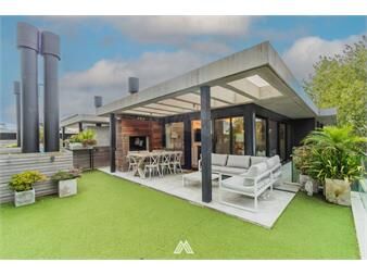 https://www.gallito.com.uy/venta-apto-jardines-carrasco-3-dormitorios-garaje-inmuebles-27522229