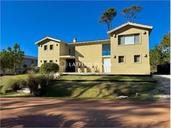 https://www.gallito.com.uy/casa-en-laguna-blanca-manantiales-inmuebles-21078217