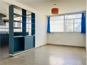 https://www.gallito.com.uy/venta-de-apartamento-3-dormitorios-mercado-modelo-peyrou-inmuebles-27599266