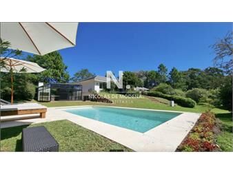 https://www.gallito.com.uy/en-venta-espectacular-casa-de-5-dormitorios-en-inmuebles-26234779