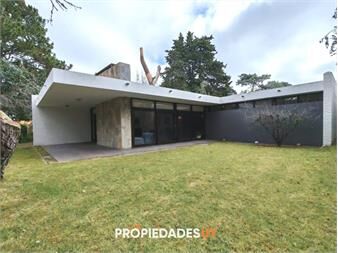 https://www.gallito.com.uy/casa-en-alquiler-con-capacidad-para-8-personas-inmuebles-27599360
