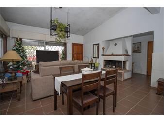 https://www.gallito.com.uy/alquiler-casa-2-dormitorios-las-toscas-con-barbacoa-inmuebles-27599364