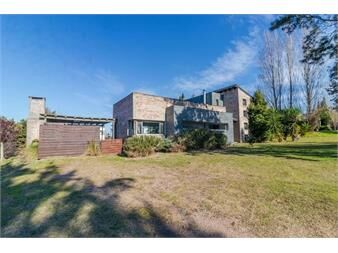 https://www.gallito.com.uy/alquiler-casa-en-altos-de-la-tahona-inmuebles-27599390